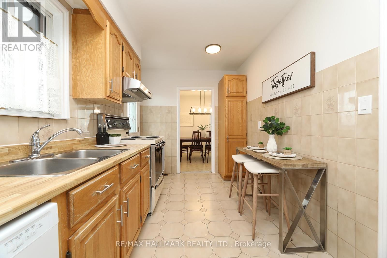 70 LAVINGTON DRIVE Image 13