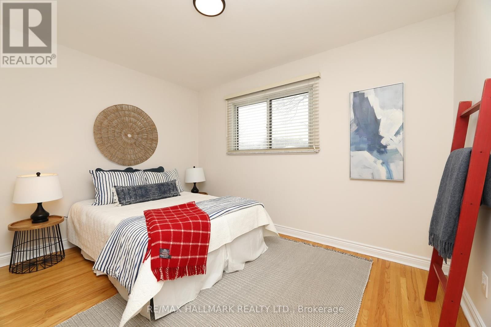 70 LAVINGTON DRIVE Image 17