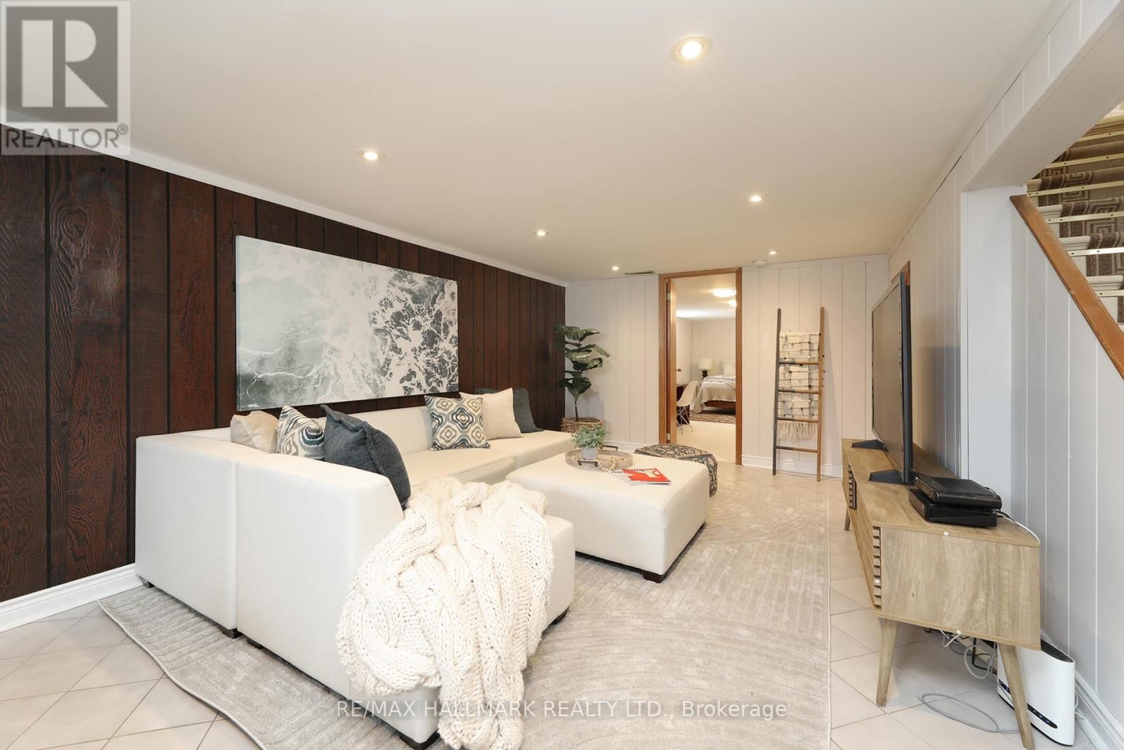 70 LAVINGTON DRIVE Image 21