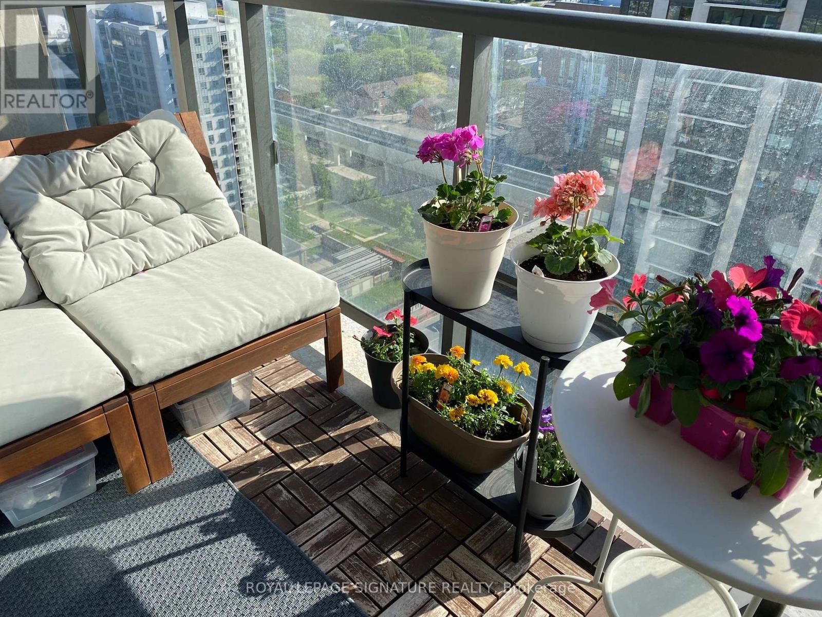 2208 - 1410 DUPONT STREET Image 6