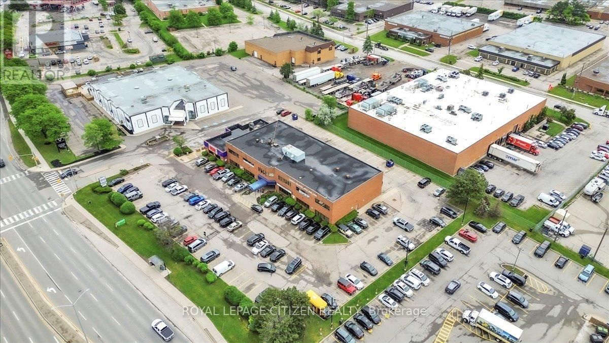 106 - 3530 DERRY ROAD EAST Image 5