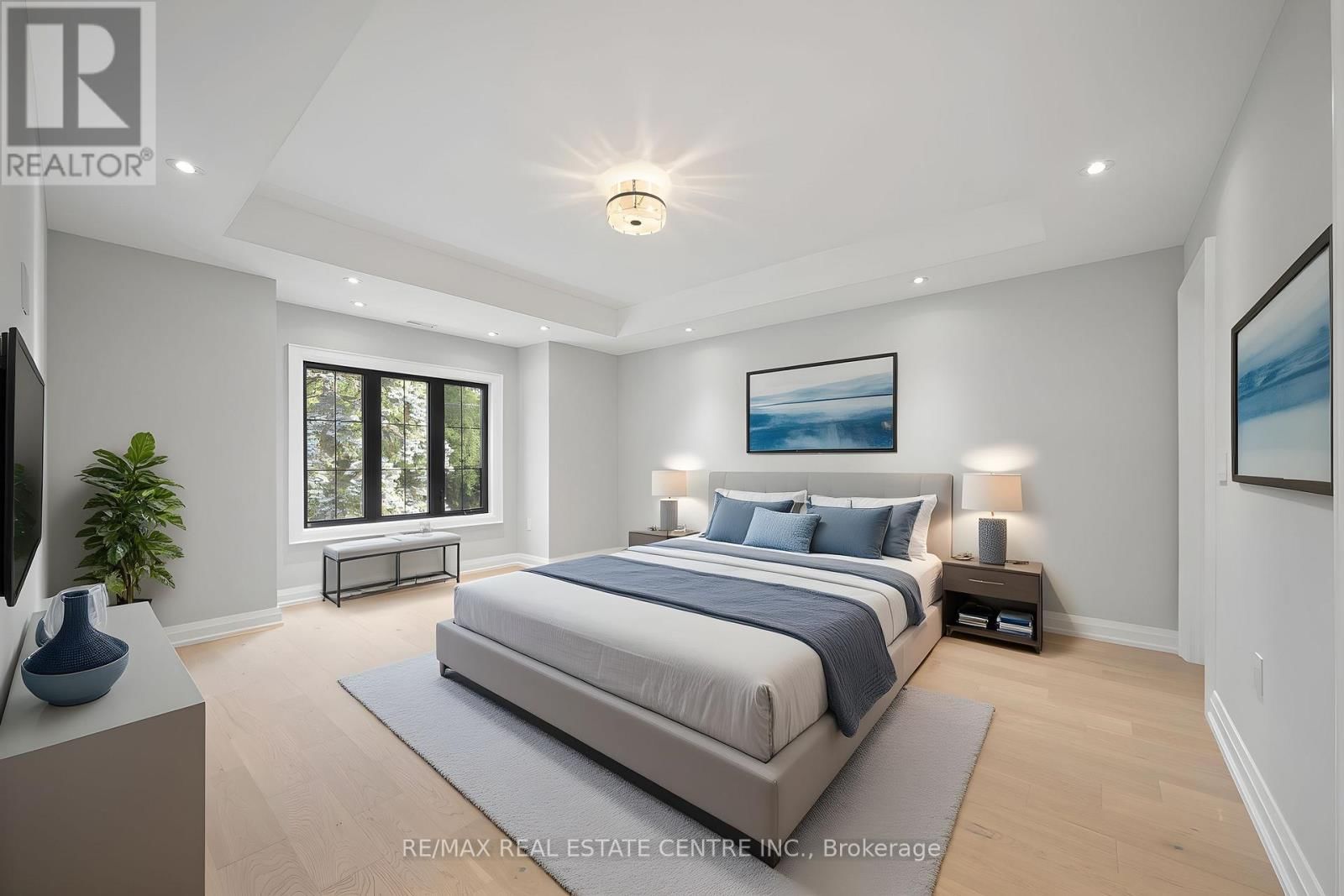 1065 REBECCA STREET Image 21