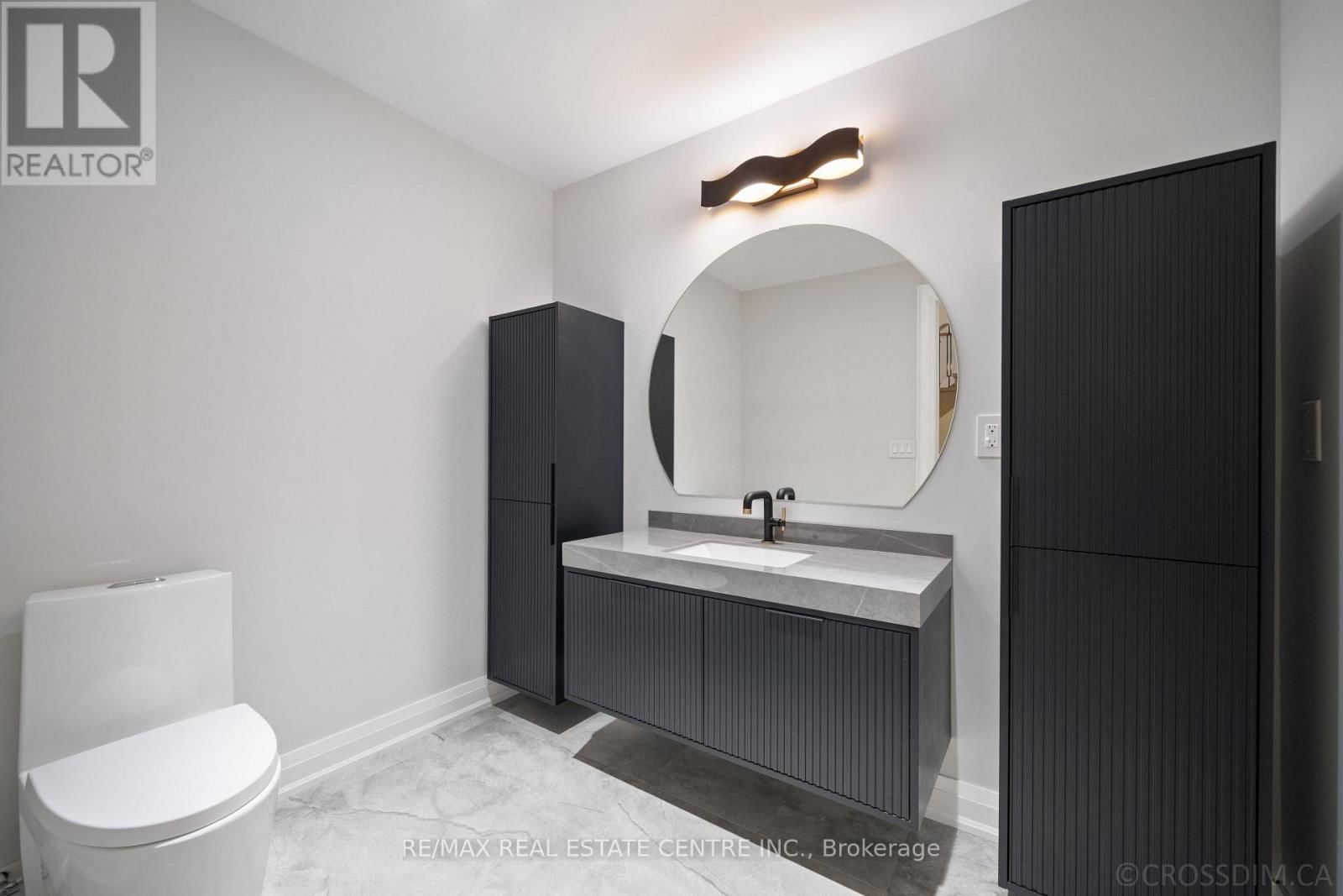 1065 REBECCA STREET Image 35