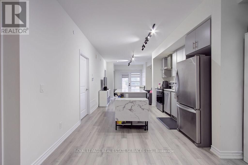 123 - 349 WHEAT BOOM DRIVE EAST Image 8