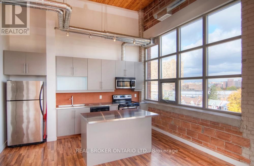 PH3 - 2154 DUNDAS STREET WEST Image 10