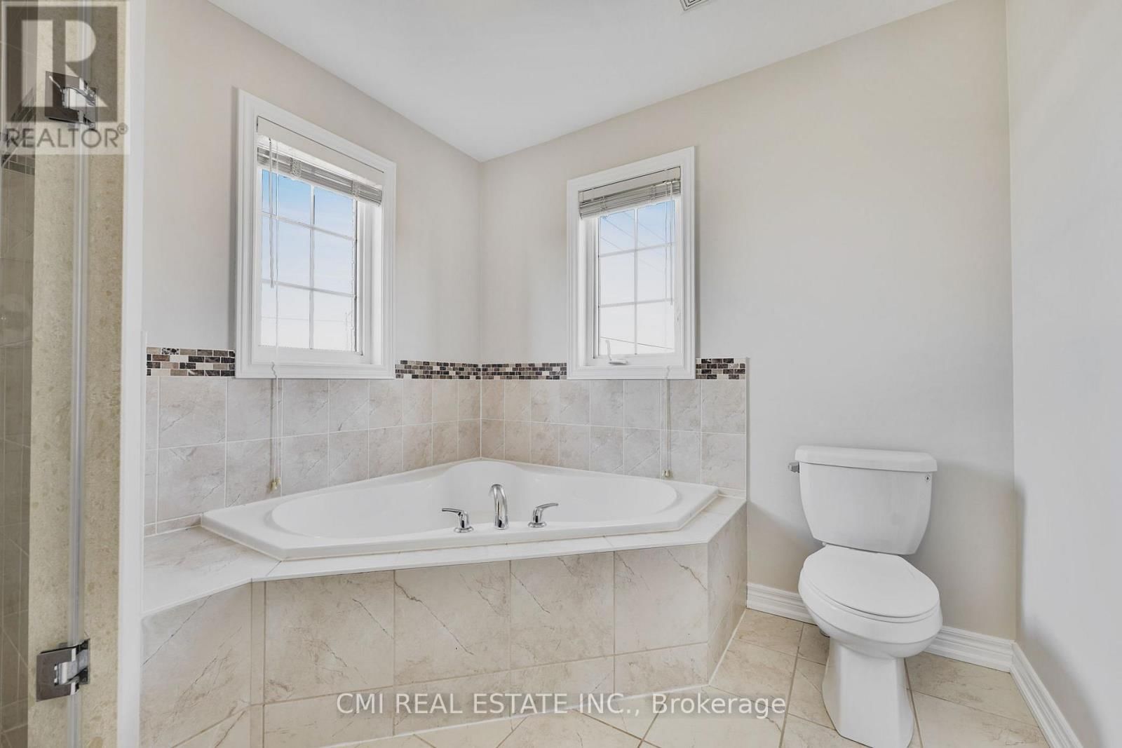 40 SPOKANNE STREET NORTH Image 22