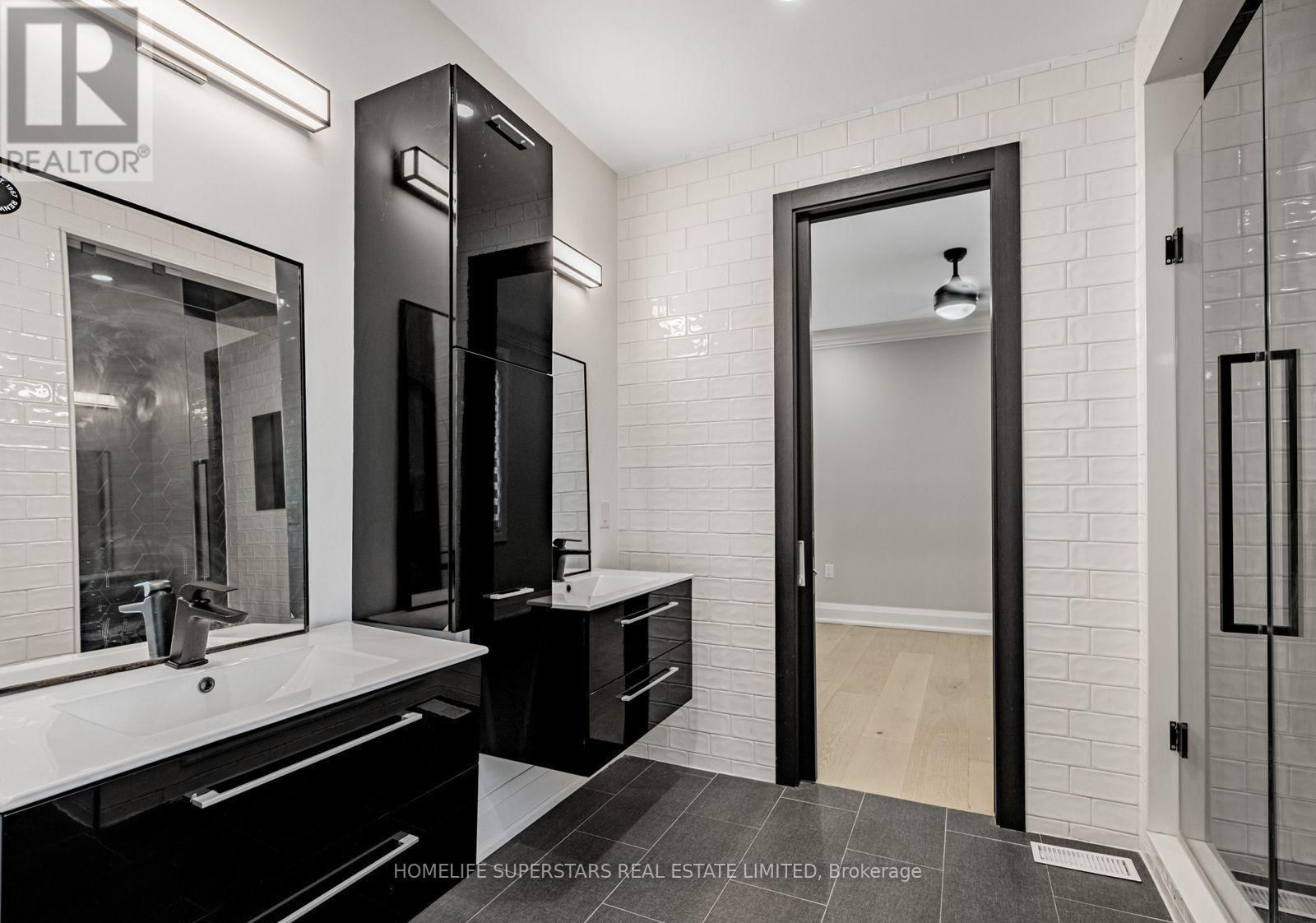 8508 APPLEBY LINE Image 22