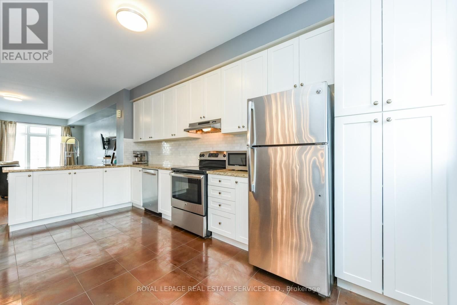 4 - 1131 HAIG BOULEVARD Image 12