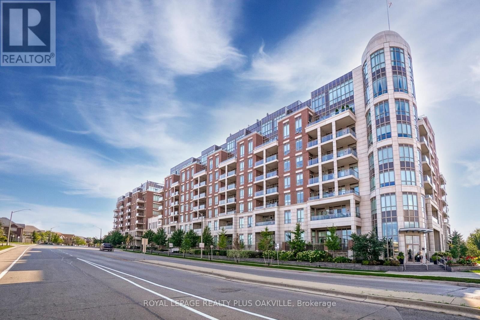 607 - 2470 PRINCE MICHAEL DRIVE Image 1