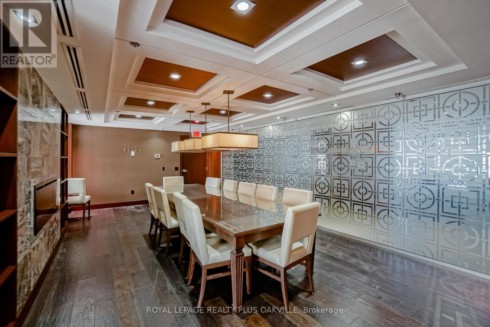 607 - 2470 PRINCE MICHAEL DRIVE Image 36