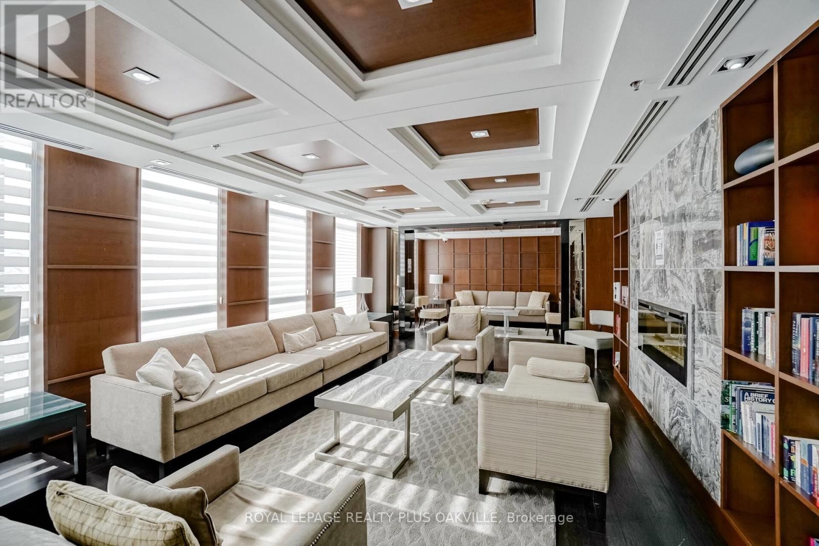 607 - 2470 PRINCE MICHAEL DRIVE Image 38