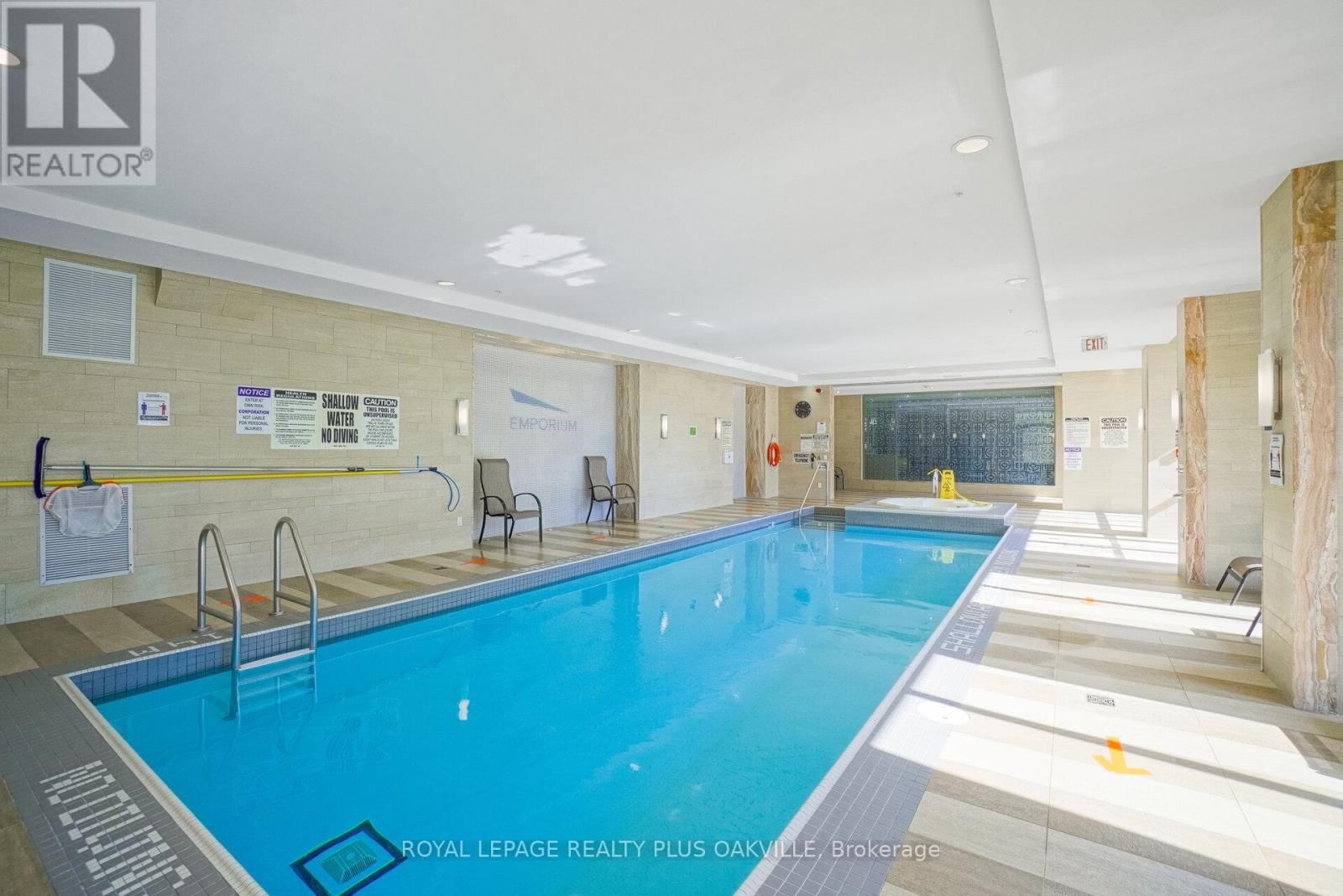 607 - 2470 PRINCE MICHAEL DRIVE Image 41