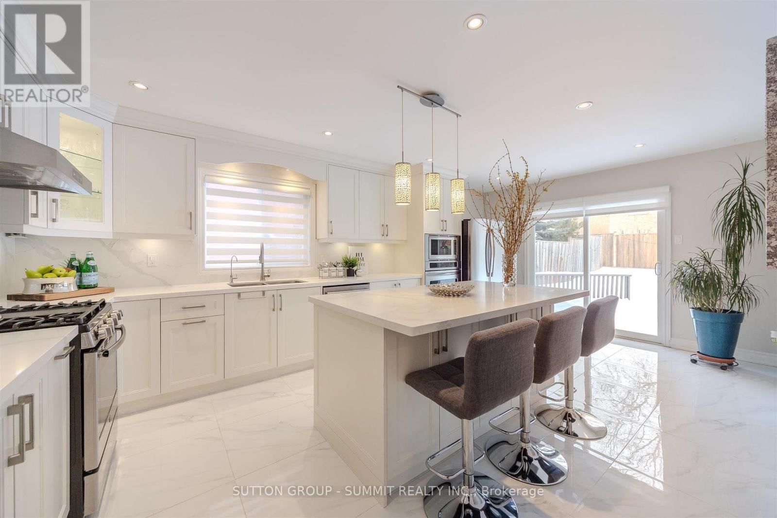 1104 AMBERCROFT LANE Image 12