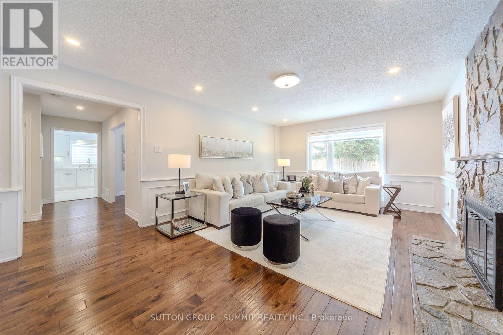 1104 AMBERCROFT LANE Image 16