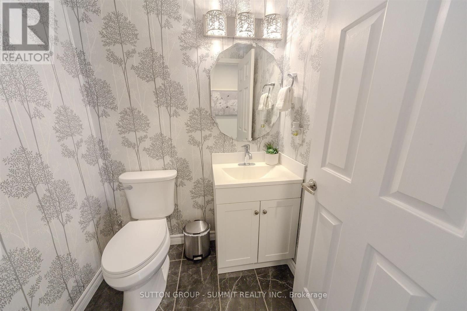 1104 AMBERCROFT LANE Image 18