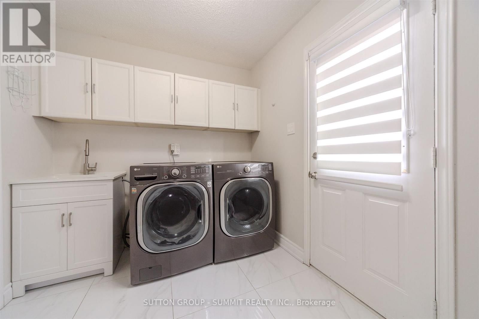 1104 AMBERCROFT LANE Image 19