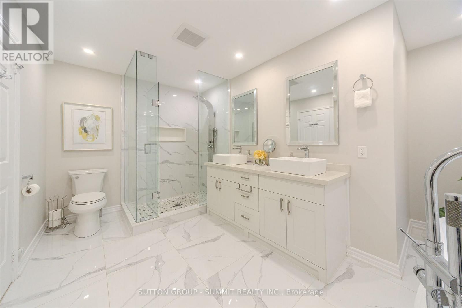 1104 AMBERCROFT LANE Image 27