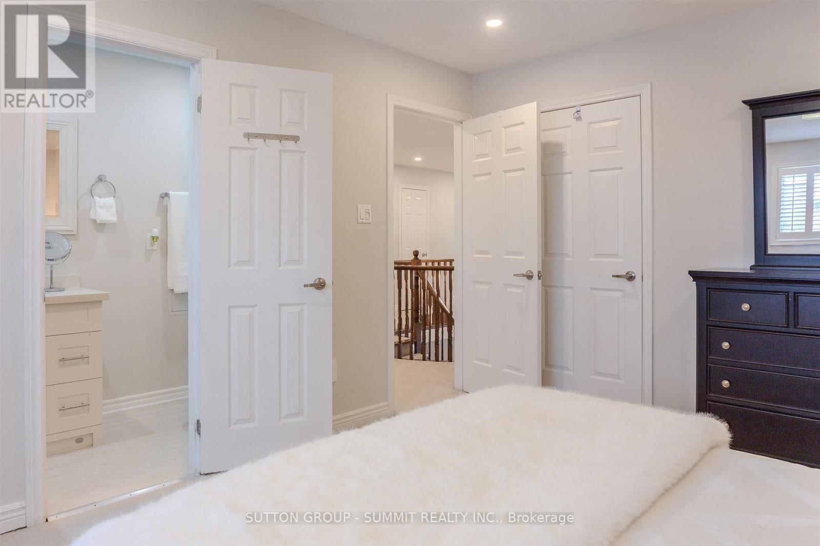 1104 AMBERCROFT LANE Image 31