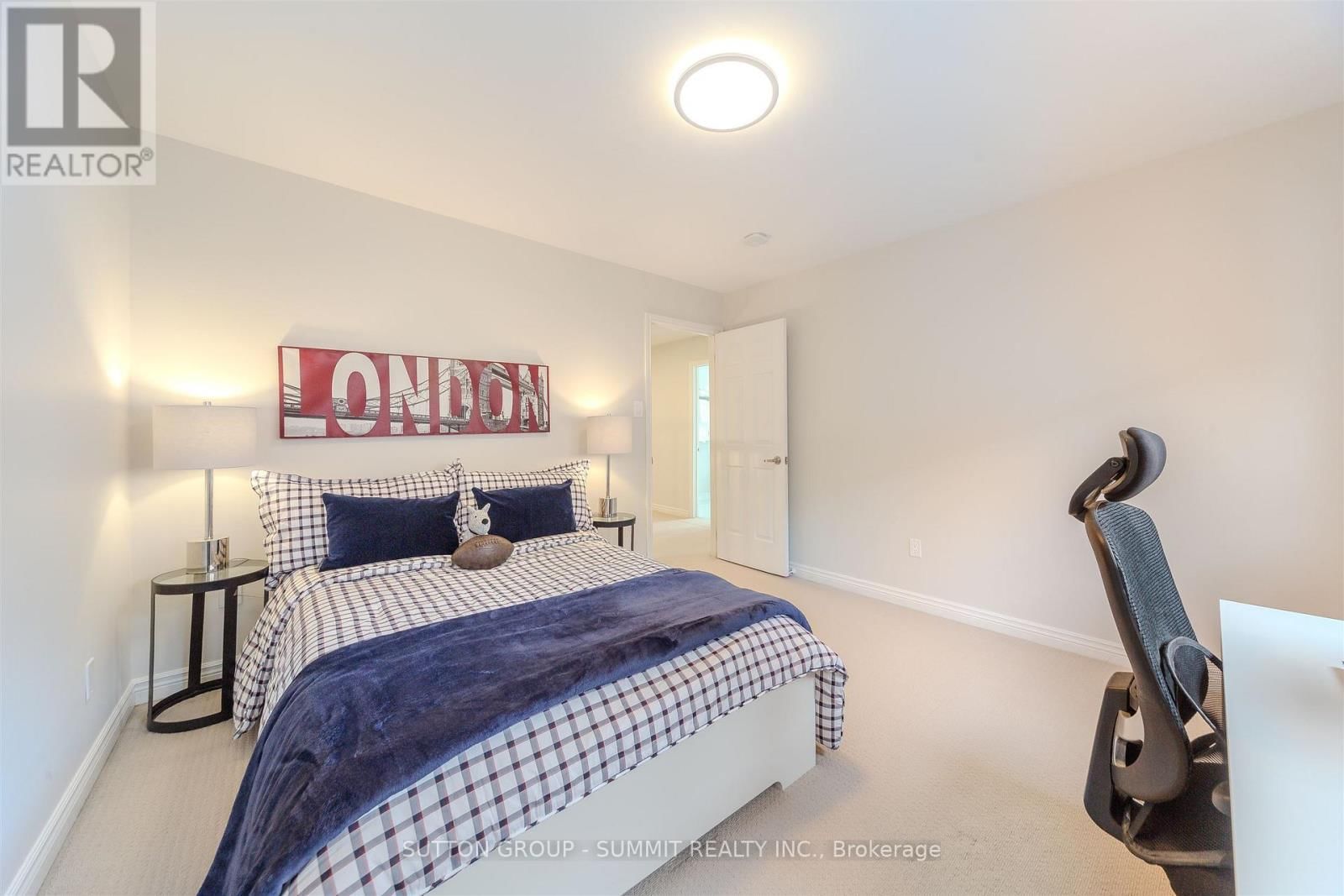 1104 AMBERCROFT LANE Image 36