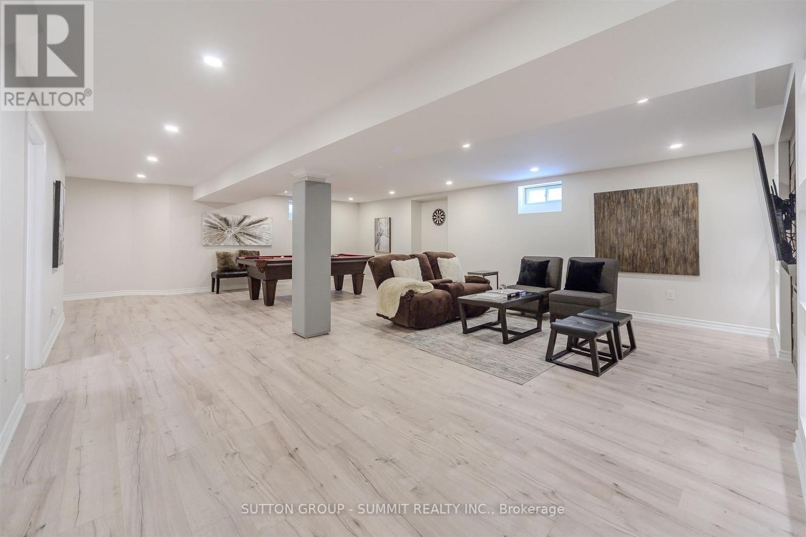 1104 AMBERCROFT LANE Image 40