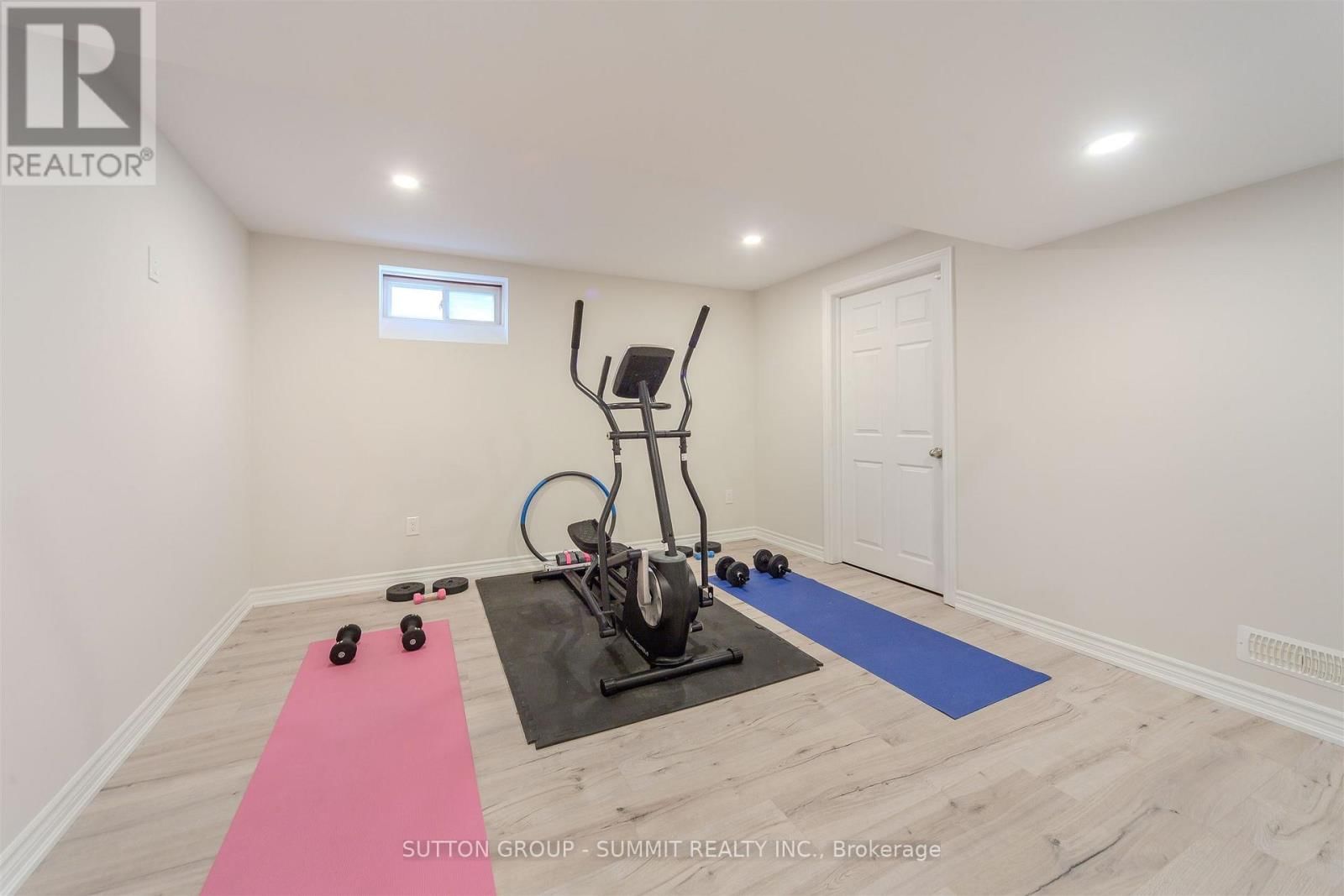 1104 AMBERCROFT LANE Image 41