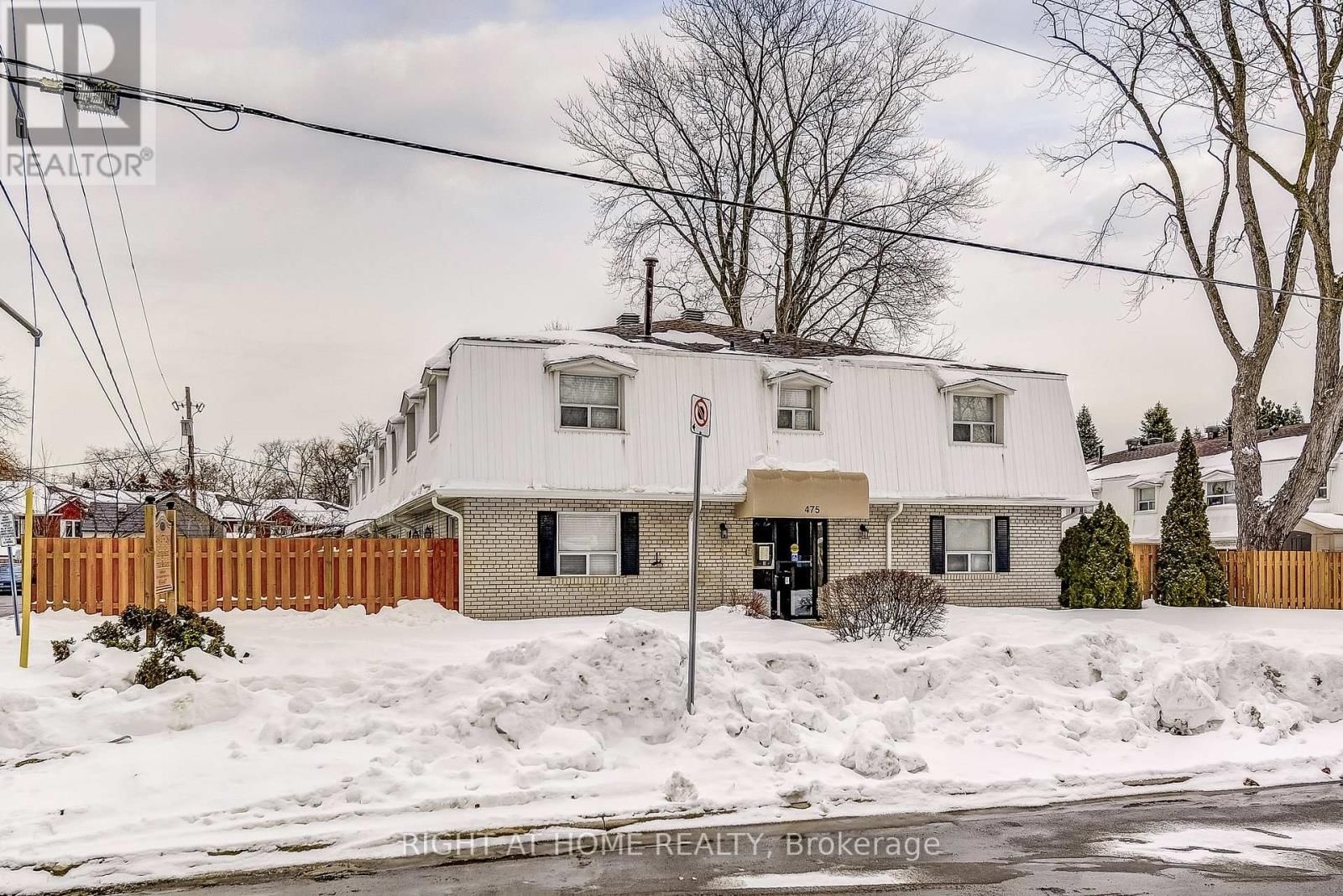 6 - 475 CLARIDGE ROAD Image 2