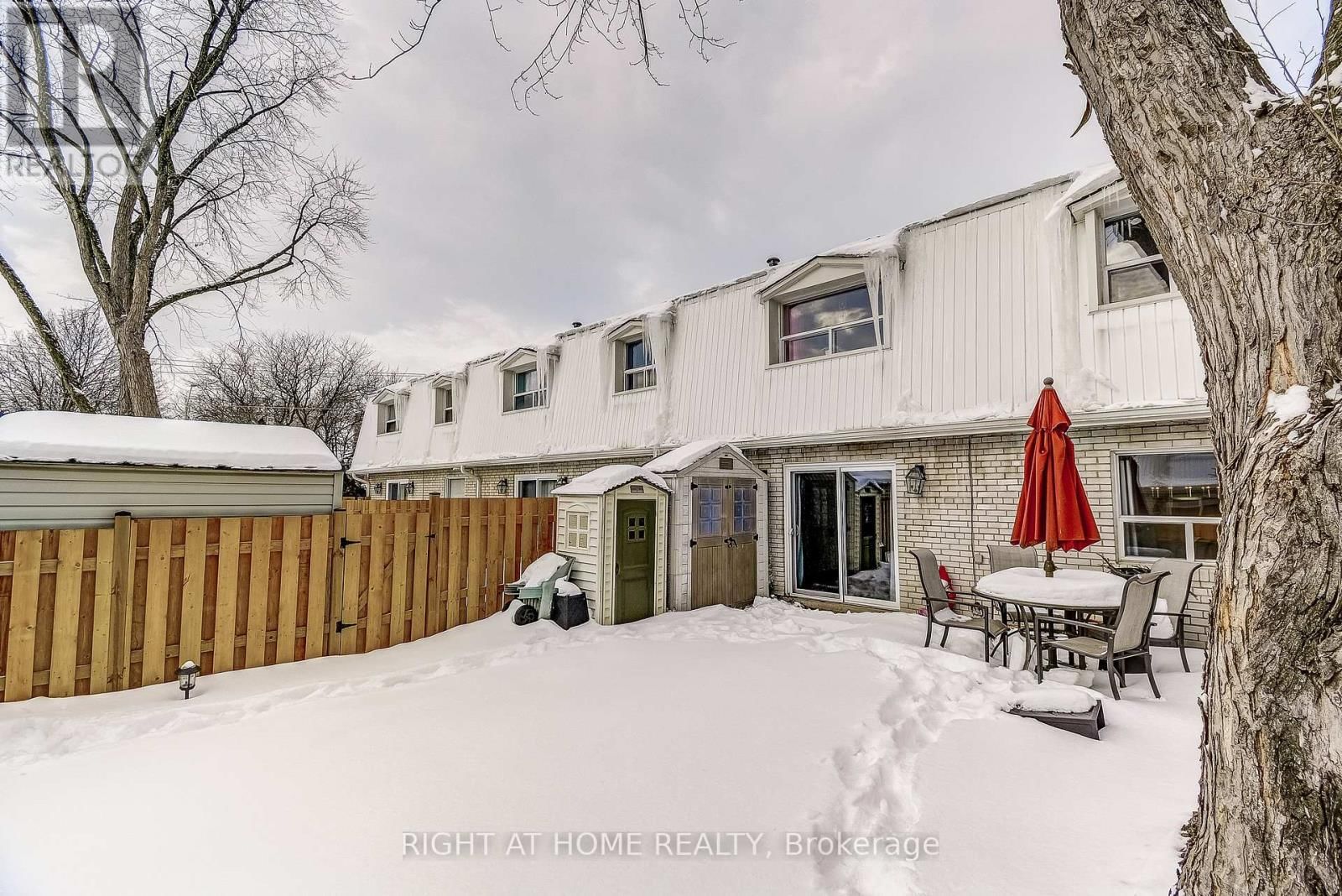 6 - 475 CLARIDGE ROAD Image 43