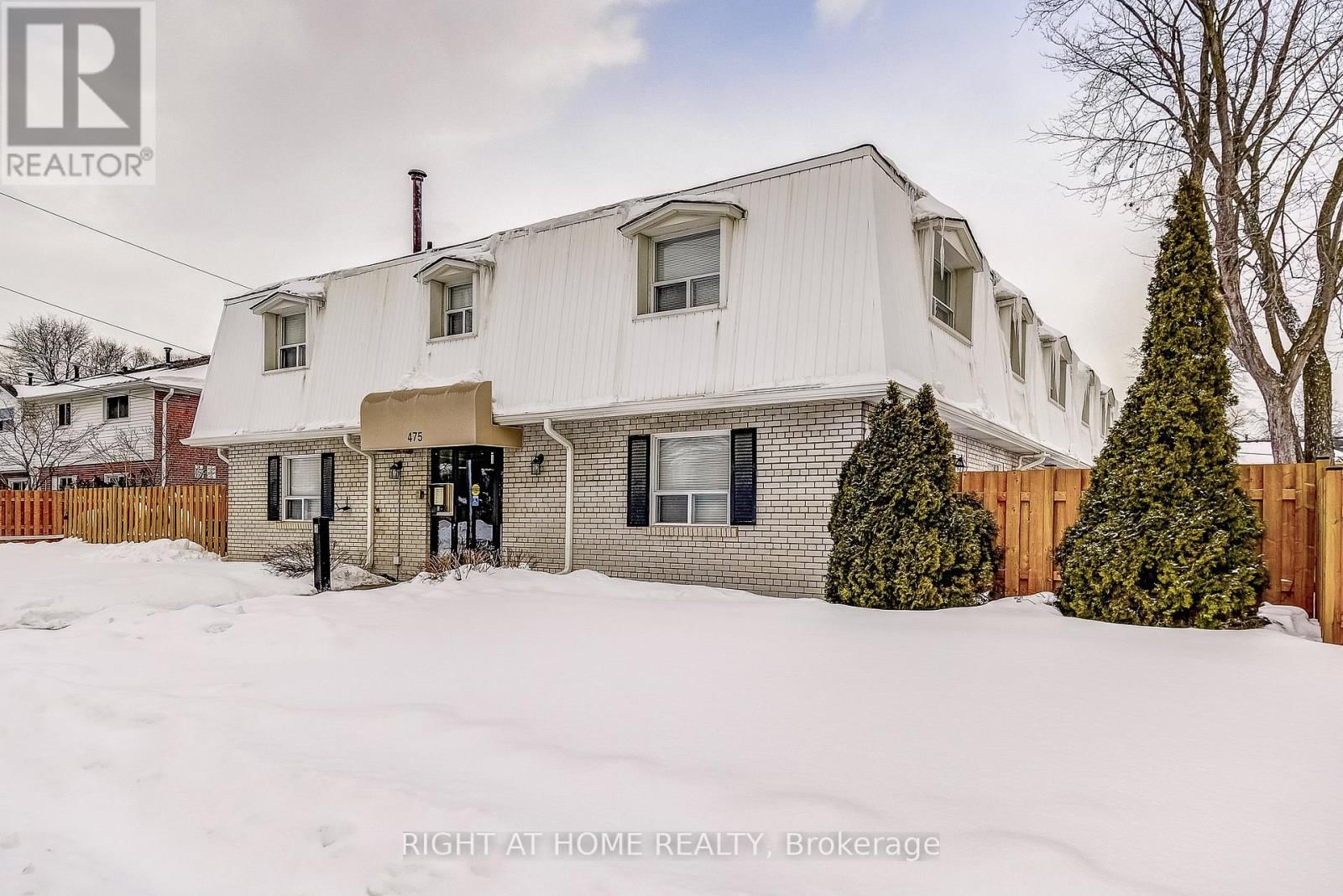 6 - 475 CLARIDGE ROAD Image 5