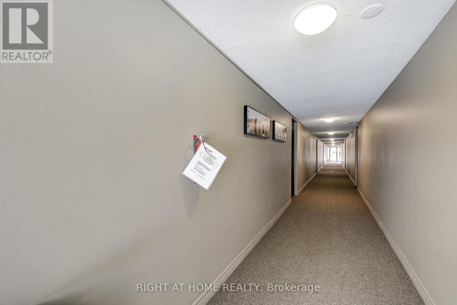 6 - 475 CLARIDGE ROAD Image 7