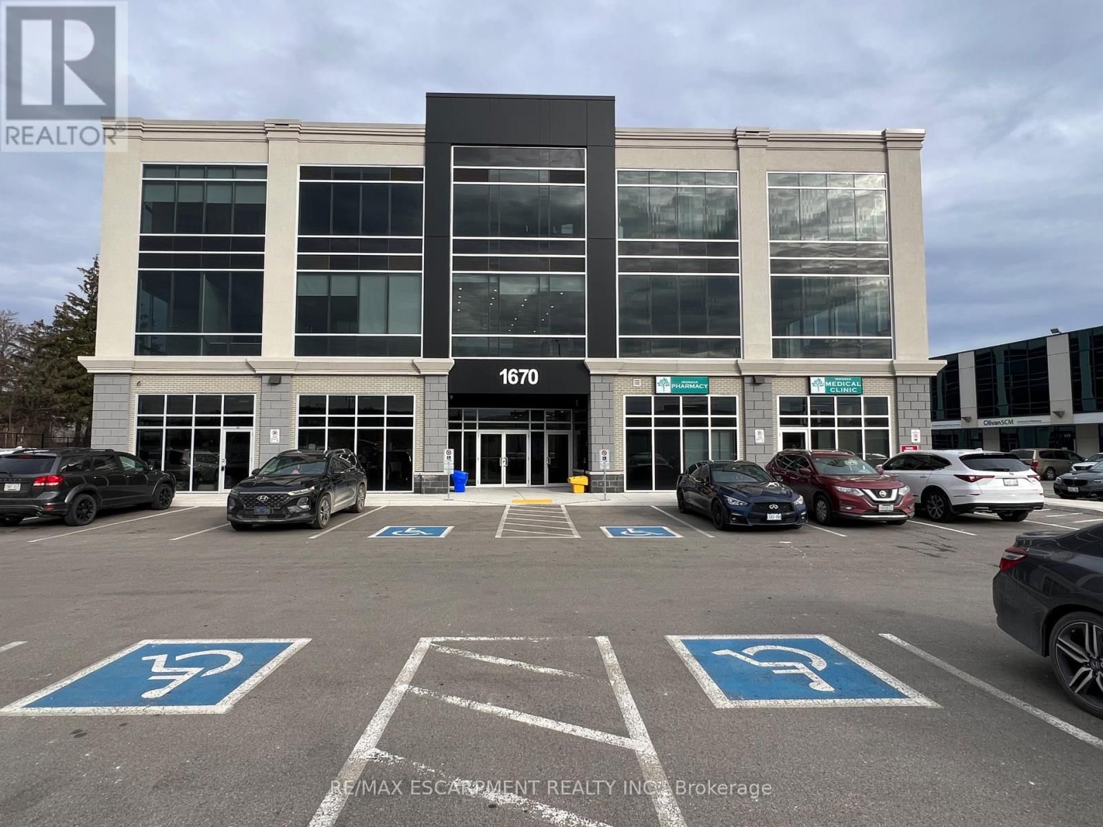 209 - 1670 NORTH SERVICE ROAD Image 2