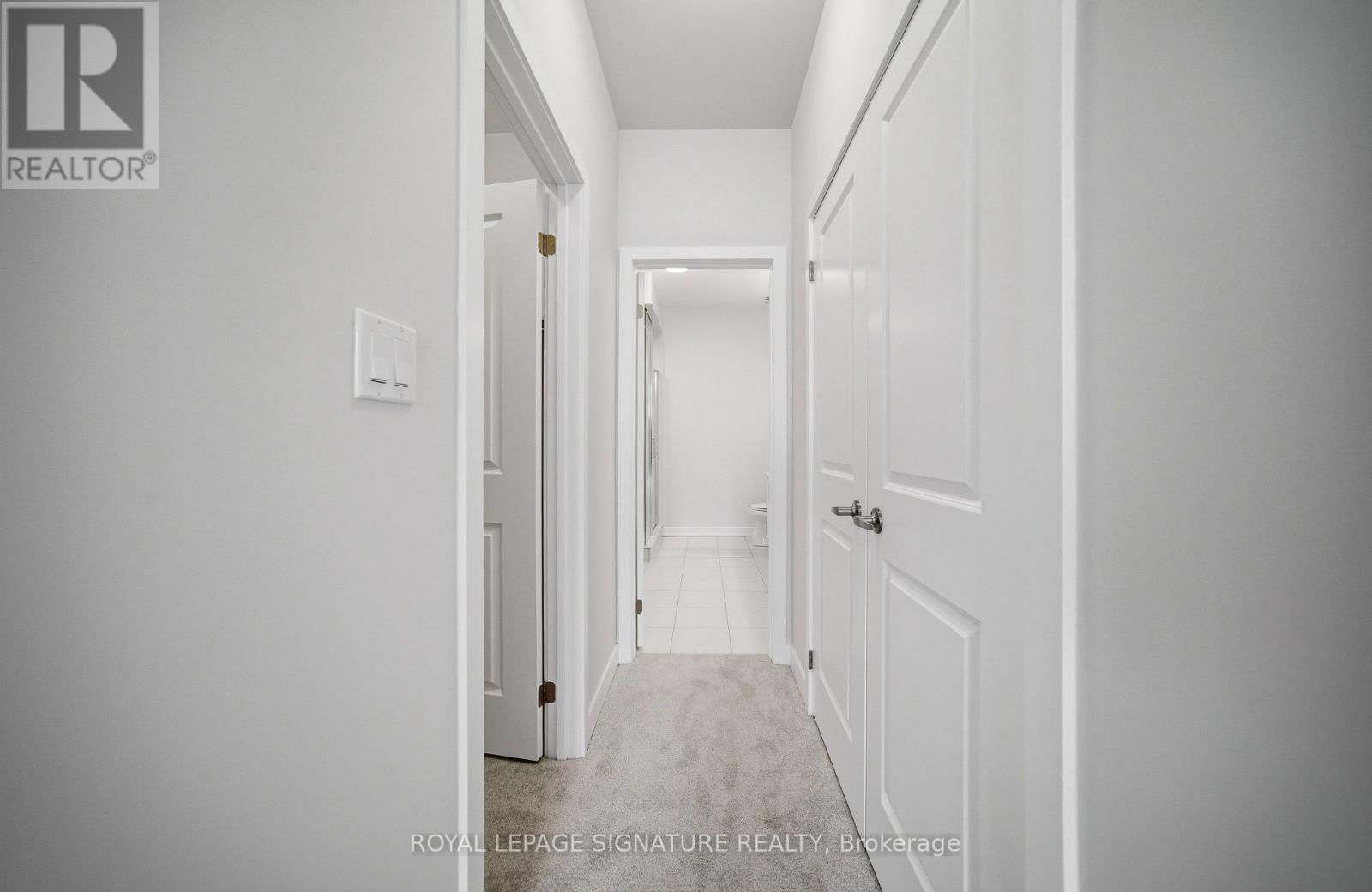 1201 DARTMOUTH CRESCENT Image 18