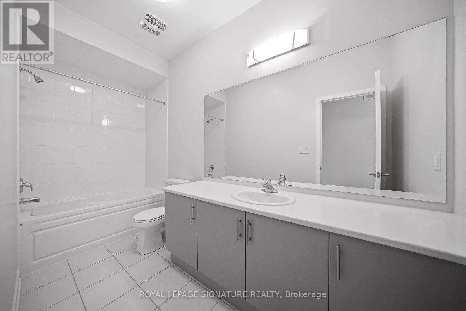 1201 DARTMOUTH CRESCENT Image 24