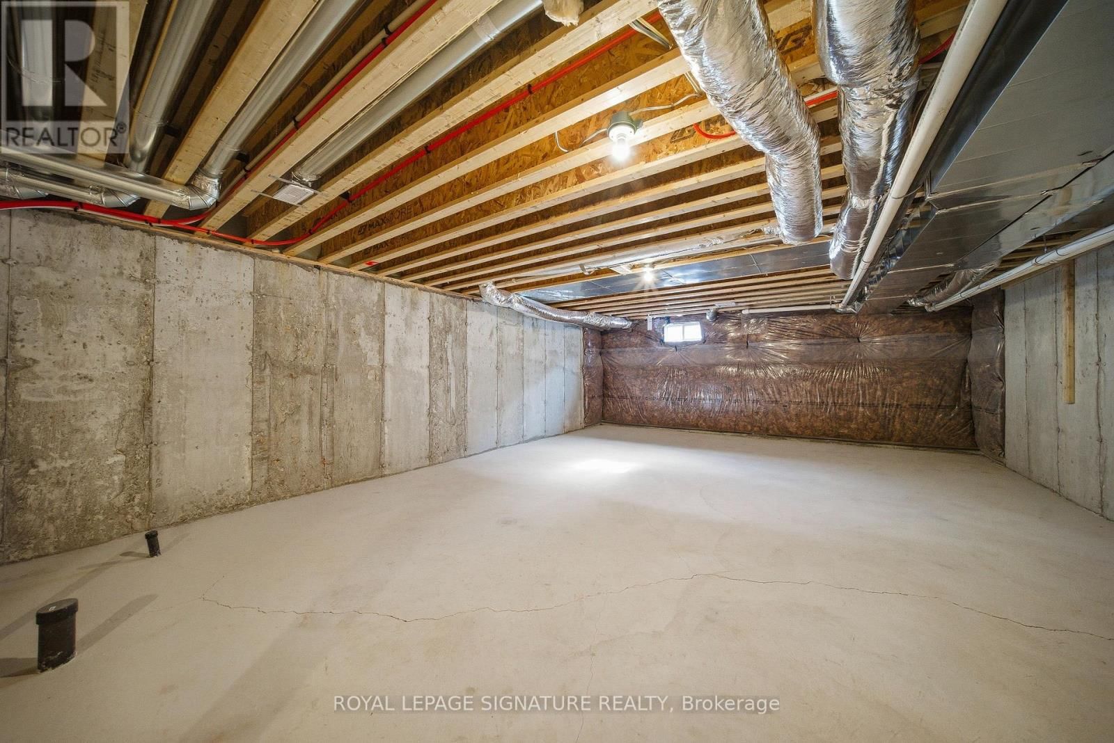 1201 DARTMOUTH CRESCENT Image 27