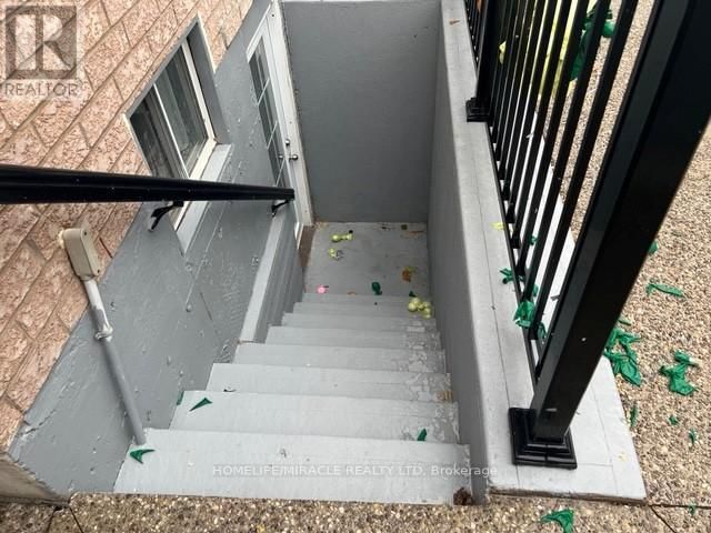 5 LEAGROVE STREET Image 13