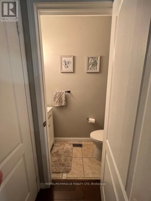 5 LEAGROVE STREET Image 9