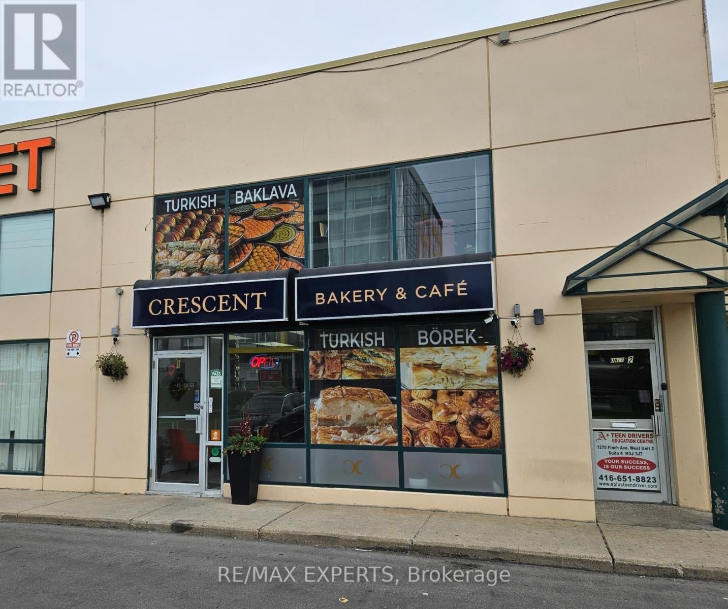 2 - 1270 FINCH AVENUE WEST Image 1