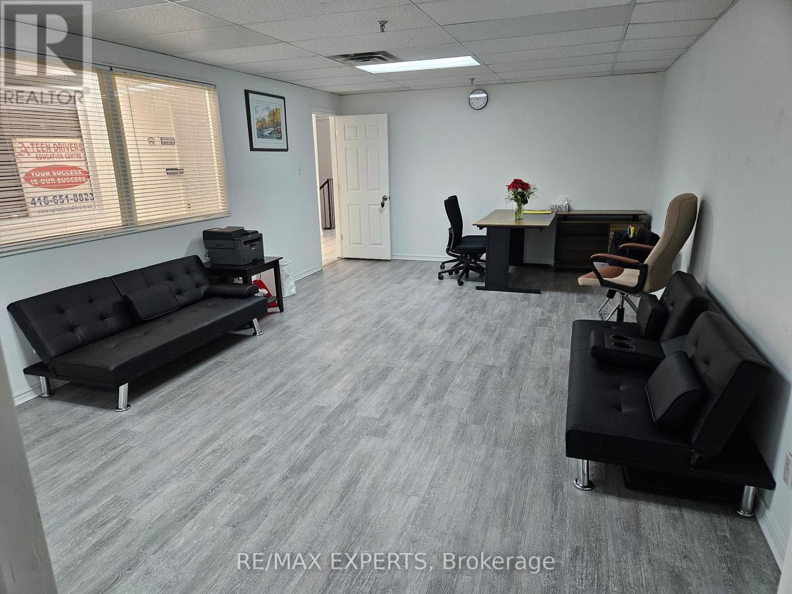 2 - 1270 FINCH AVENUE WEST Image 10