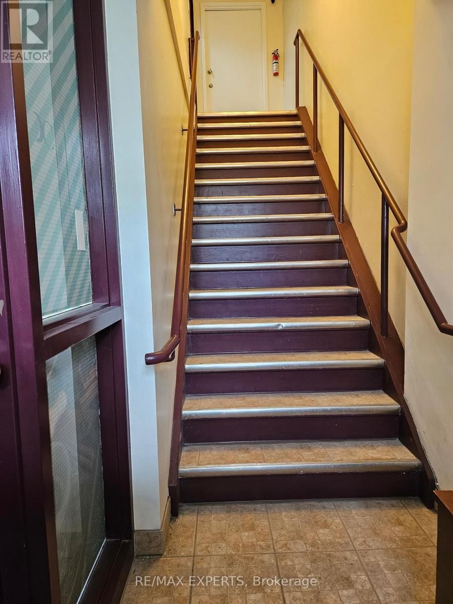 2 - 1270 FINCH AVENUE WEST Image 13