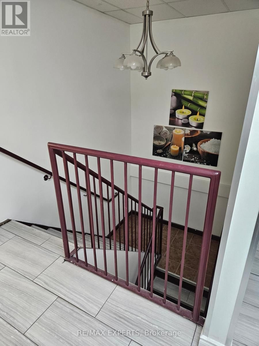 2 - 1270 FINCH AVENUE WEST Image 7