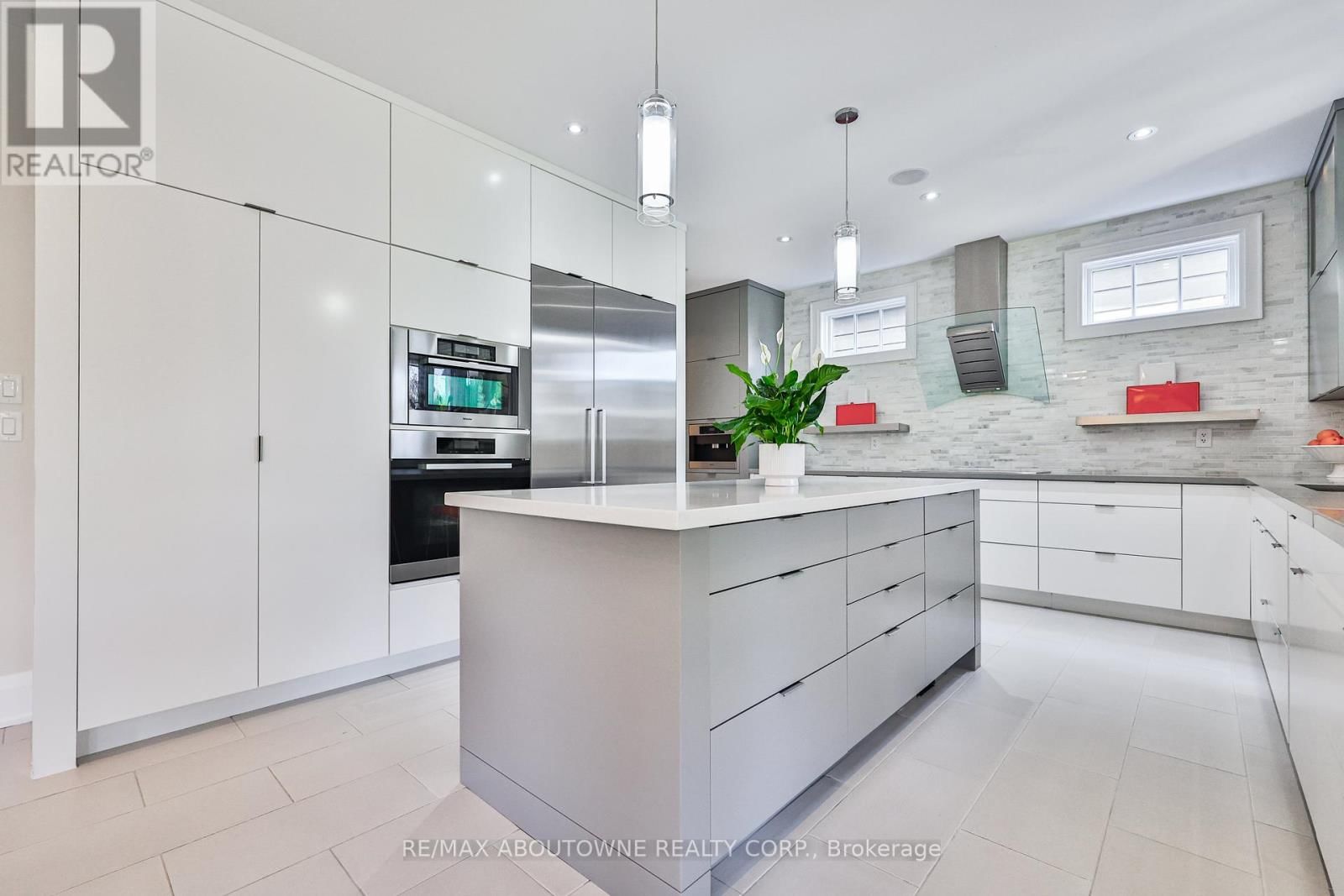 283 JENNINGS CRESCENT Image 10