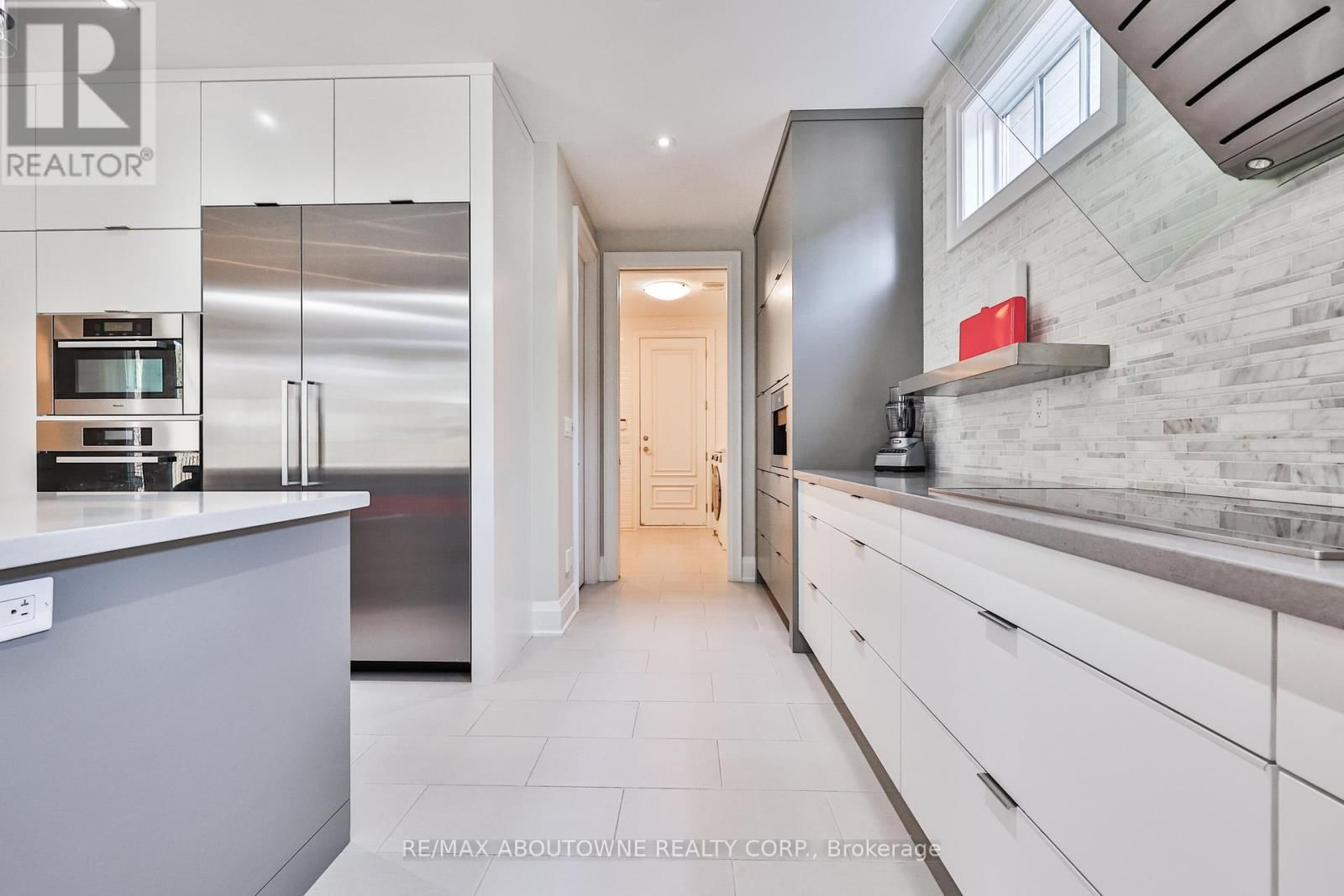 283 JENNINGS CRESCENT Image 11