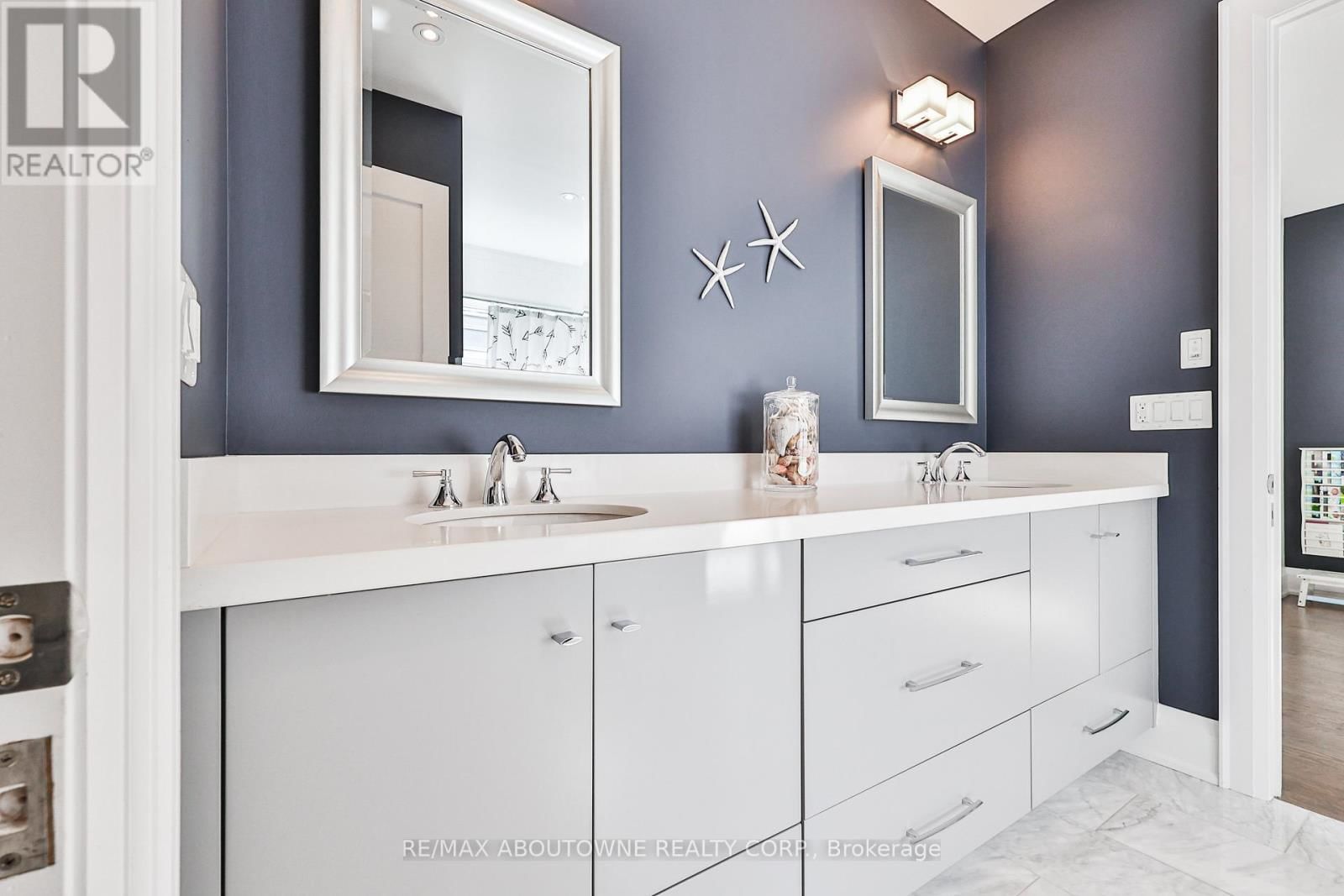 283 JENNINGS CRESCENT Image 21