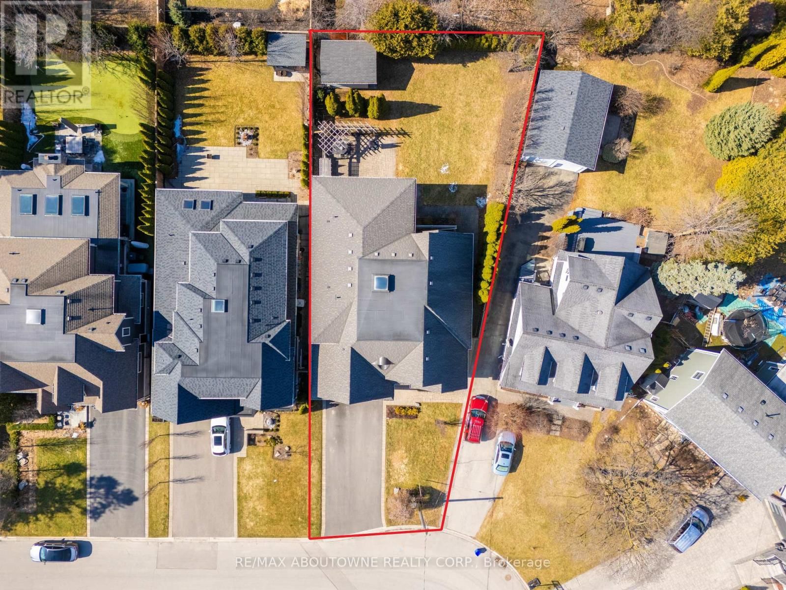 283 JENNINGS CRESCENT Image 37