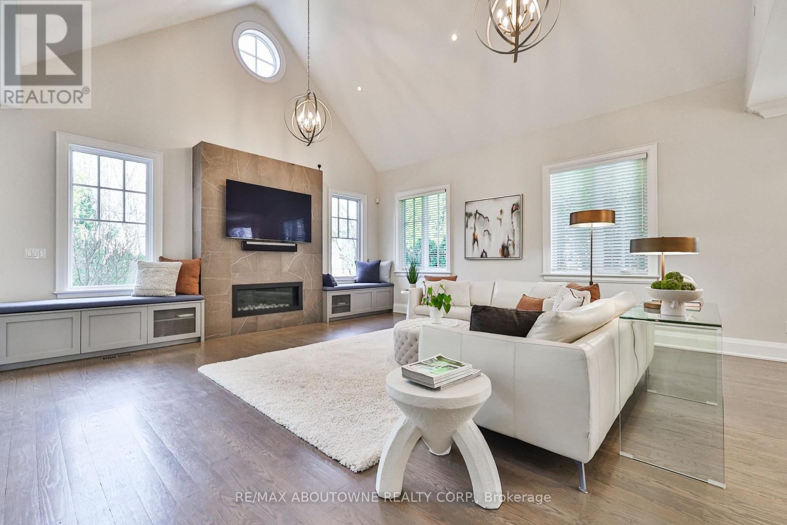 283 JENNINGS CRESCENT Image 7