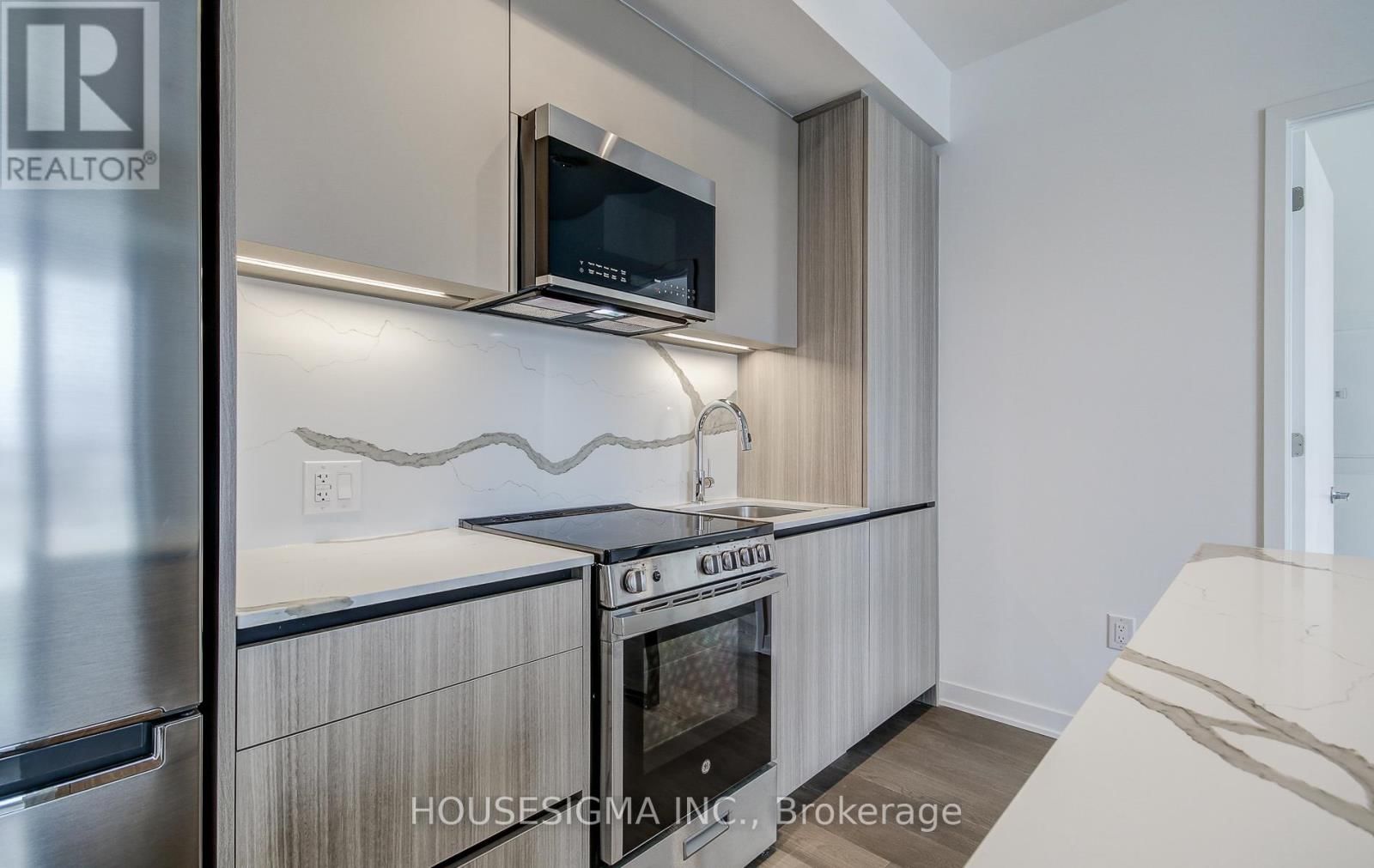 1003 - 10 ALL NATIONS DRIVE Image 26