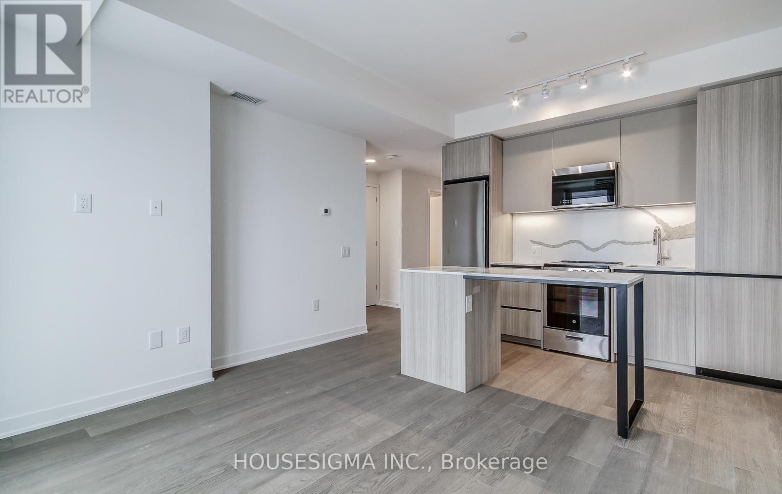 1003 - 10 ALL NATIONS DRIVE Image 40