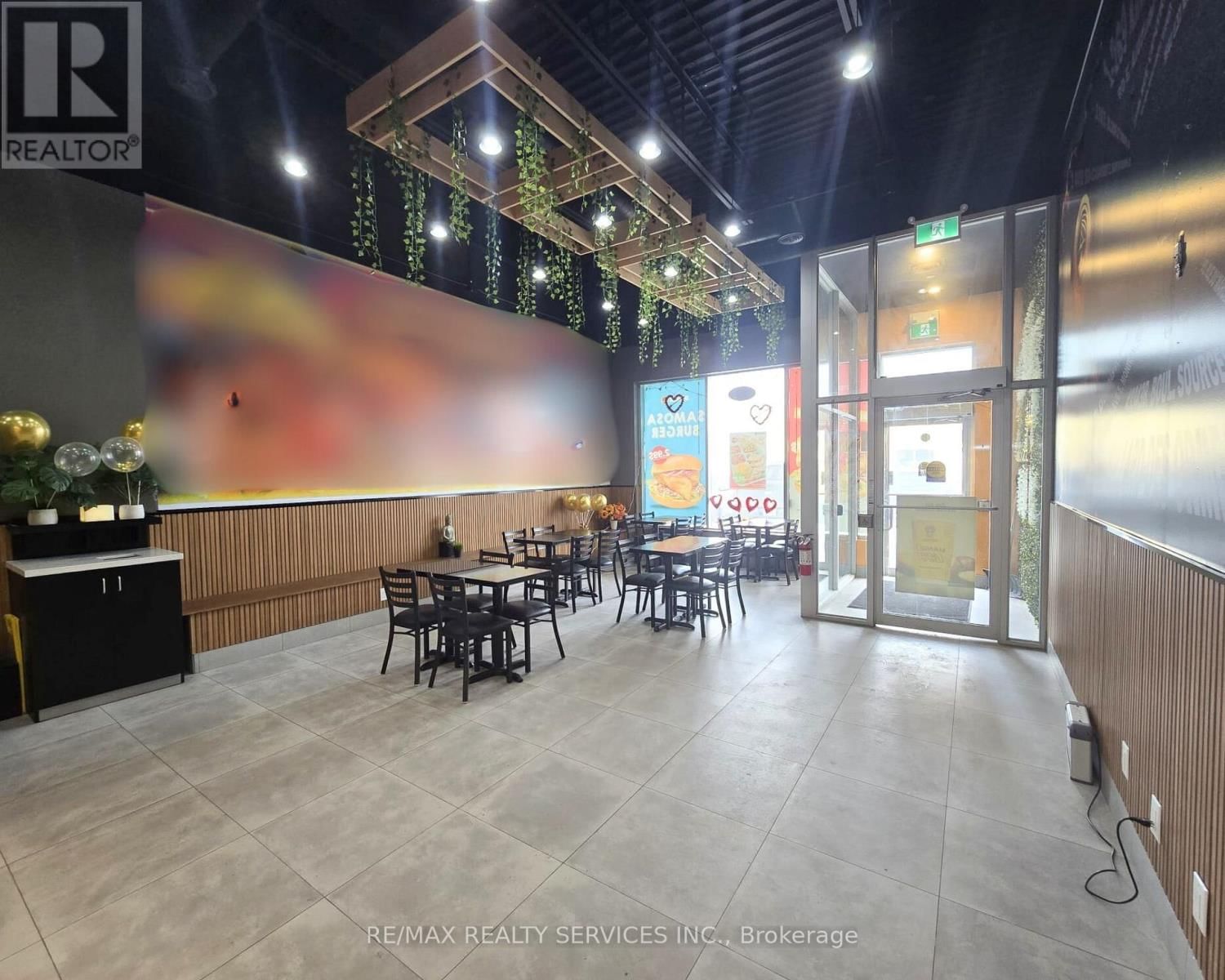 6241 MAYFEILD ROAD Image 4