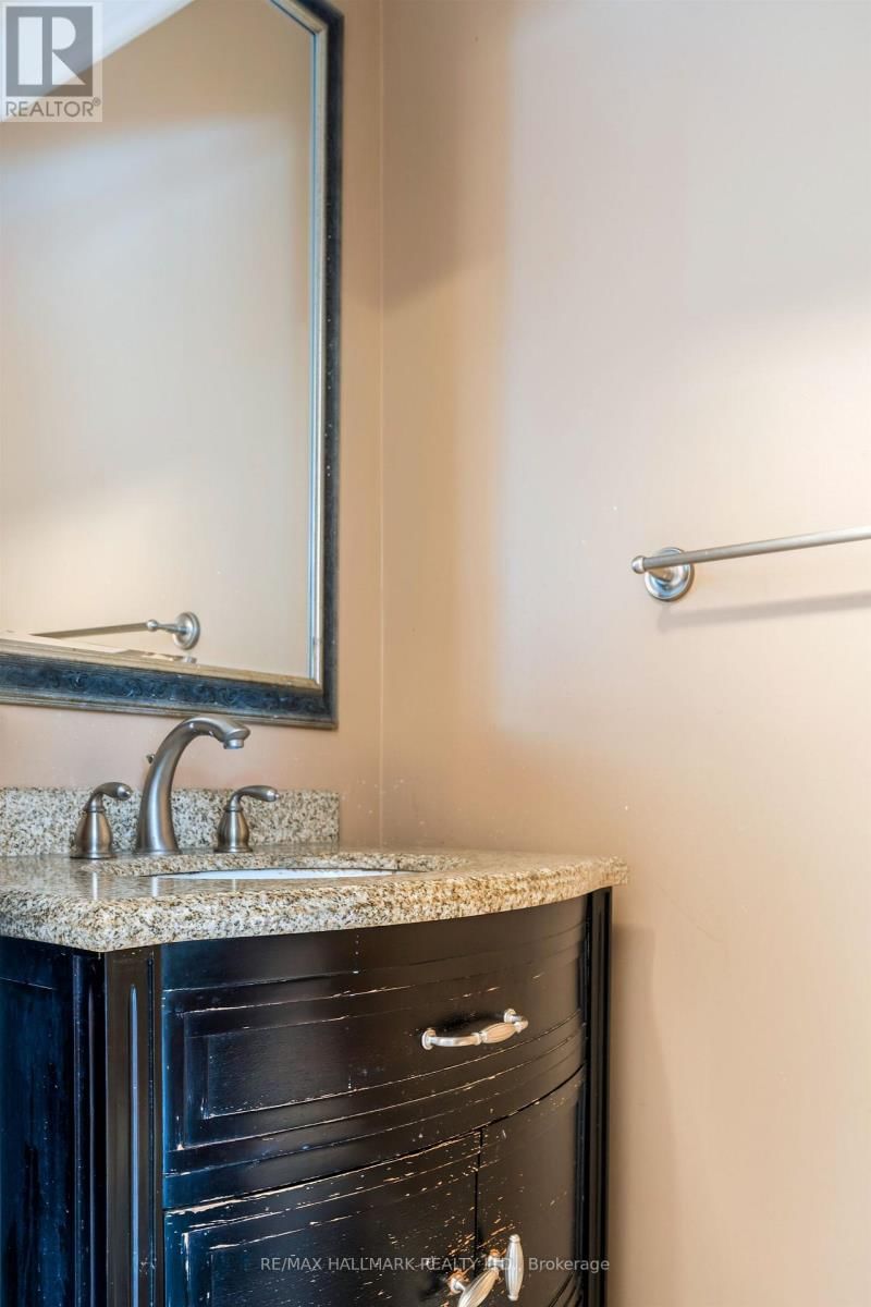 241 FEATHERSTONE ROAD Image 17