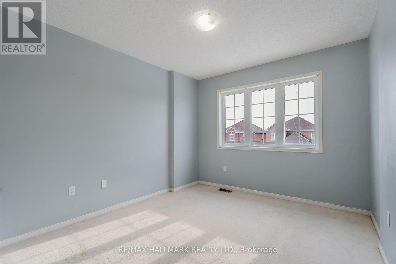 241 FEATHERSTONE ROAD Image 26