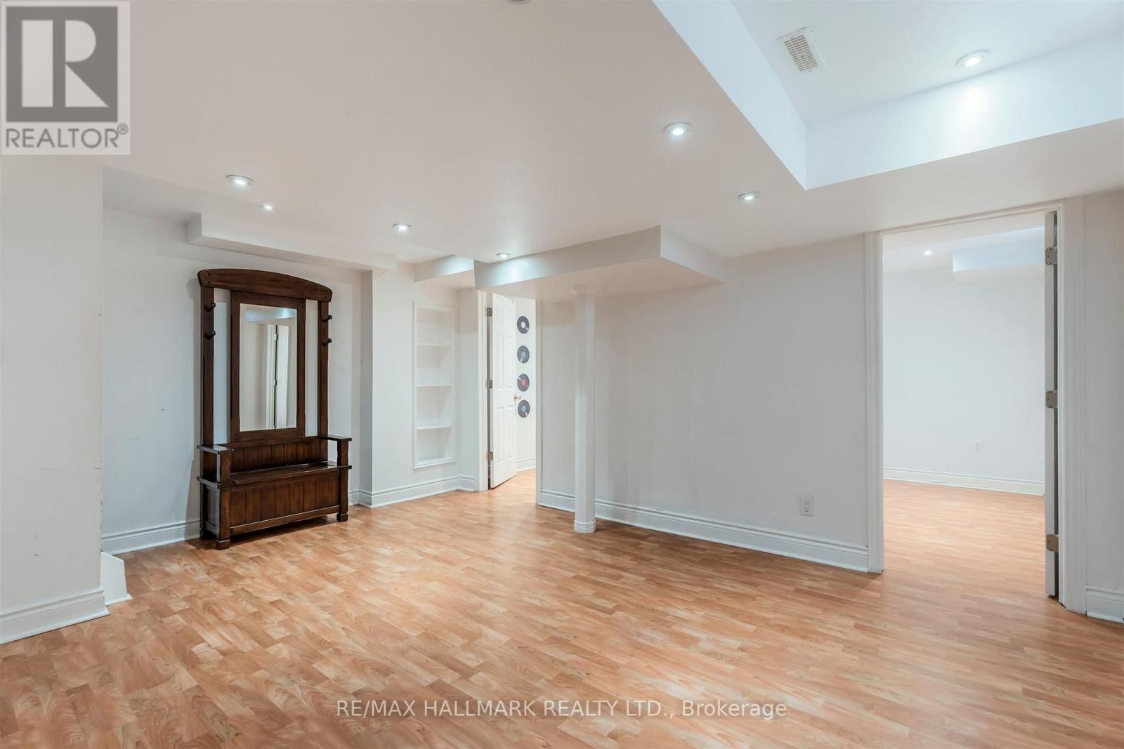 241 FEATHERSTONE ROAD Image 32